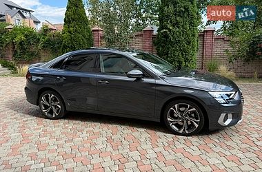 Седан Audi A3 2022 в Чернівцях