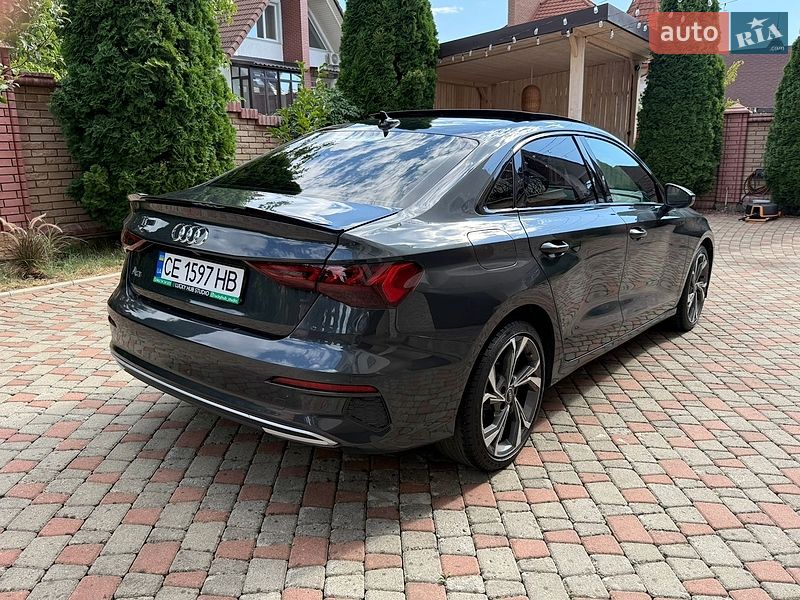 Седан Audi A3 2022 в Чернівцях