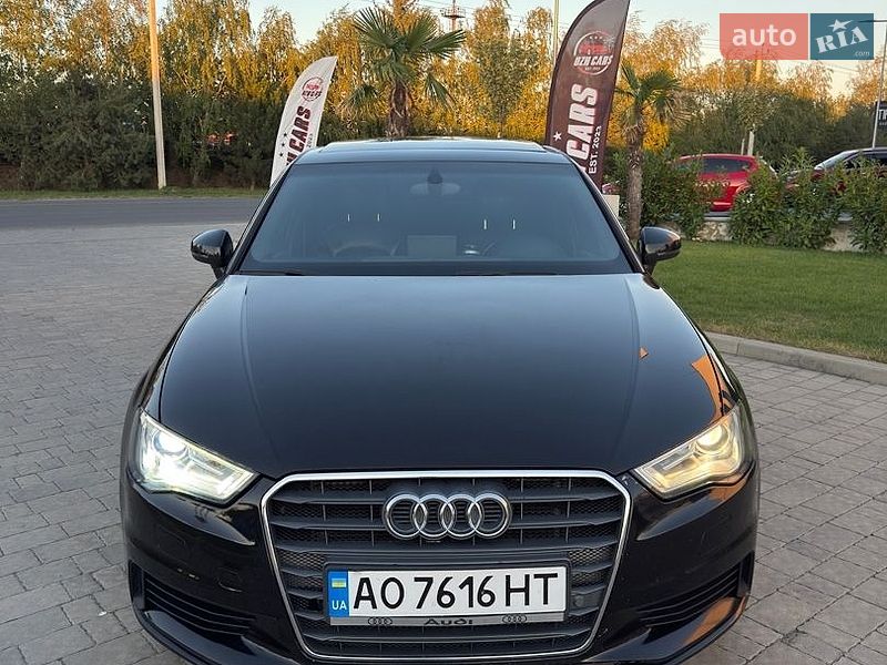 Седан Audi A3 2014 в Ужгороді