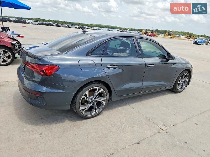 Седан Audi A3 2022 в Львові