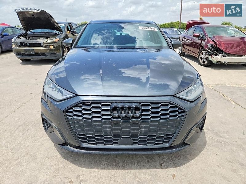 Седан Audi A3 2022 в Львові