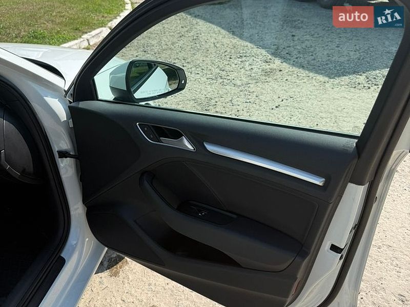 Седан Audi A3 2015 в Бердичеве