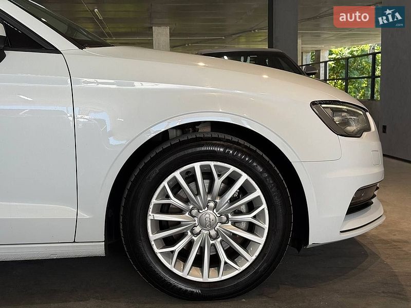 Седан Audi A3 2016 в Одесі