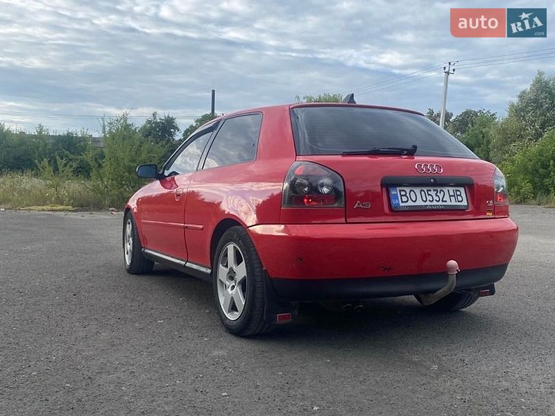 Хетчбек Audi A3 1997 в Волочиську