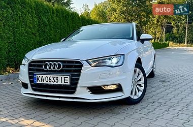 Седан Audi A3 2015 в Виннице