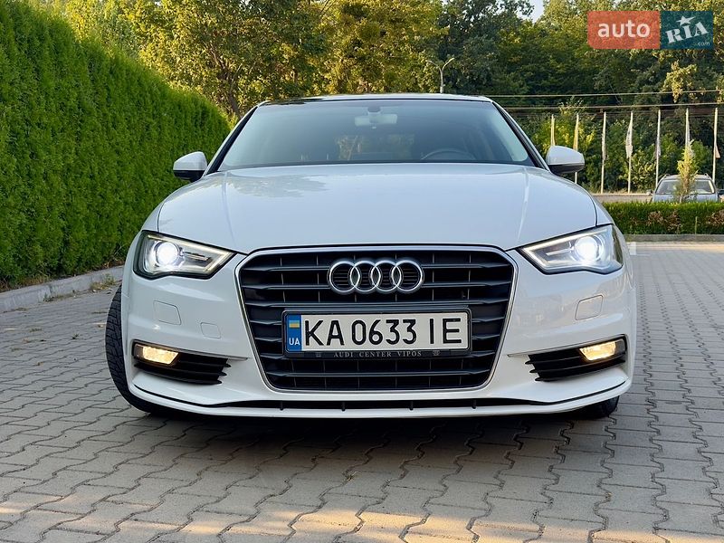 Седан Audi A3 2015 в Виннице