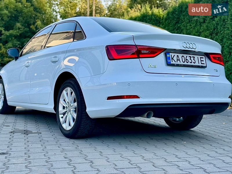 Седан Audi A3 2015 в Виннице