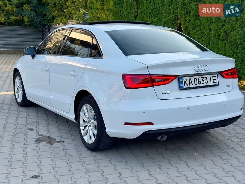 Седан Audi A3 2015 в Вінниці