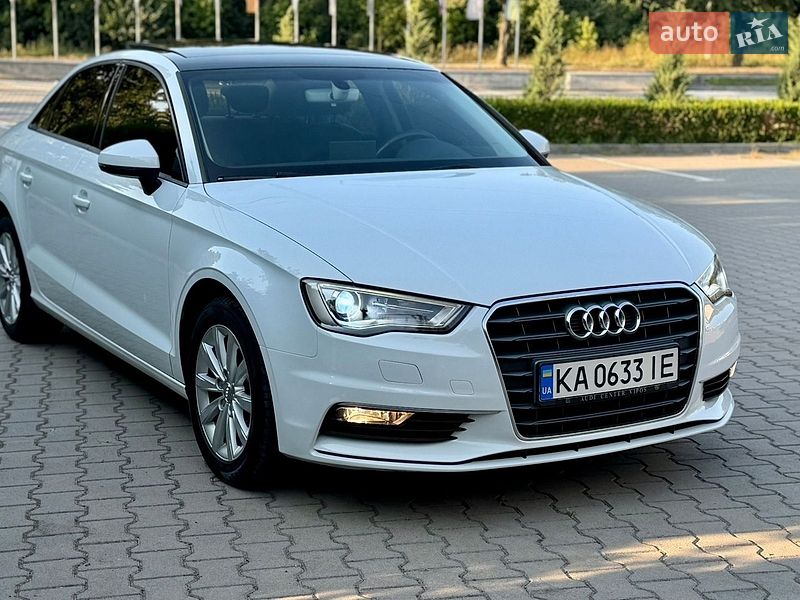 Седан Audi A3 2015 в Виннице
