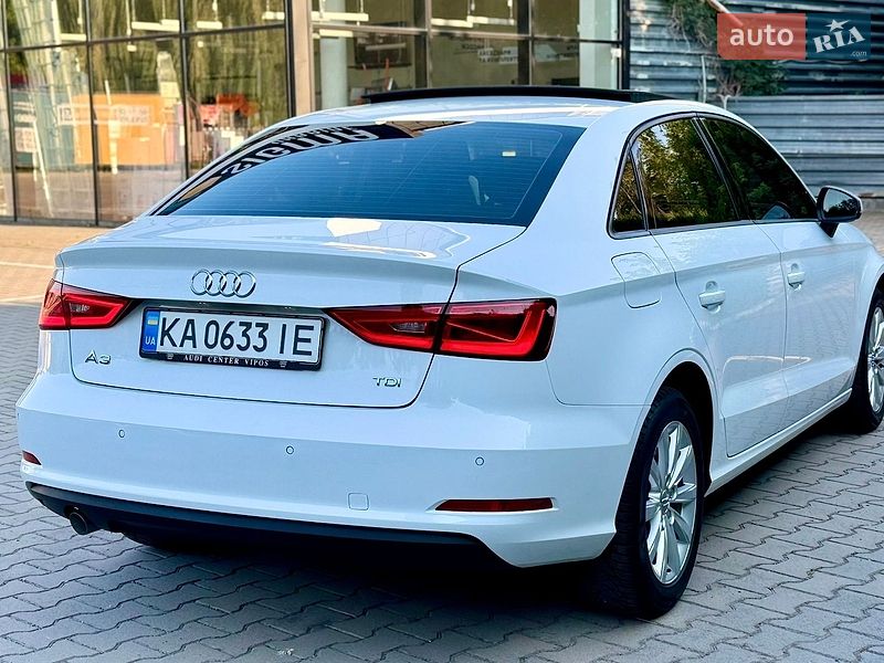 Седан Audi A3 2015 в Виннице