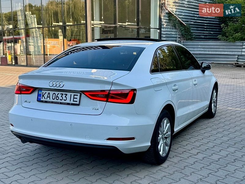 Седан Audi A3 2015 в Вінниці