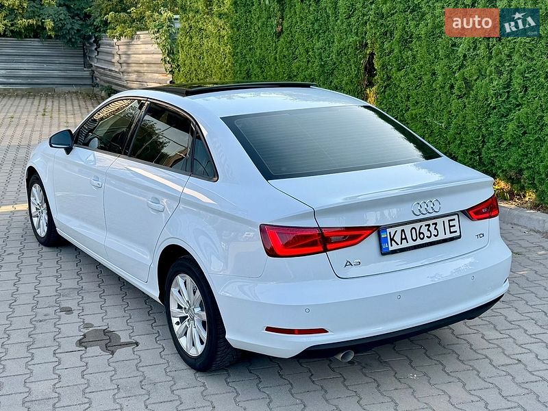 Седан Audi A3 2015 в Виннице