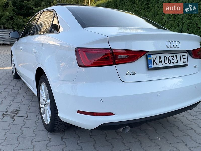 Седан Audi A3 2015 в Виннице