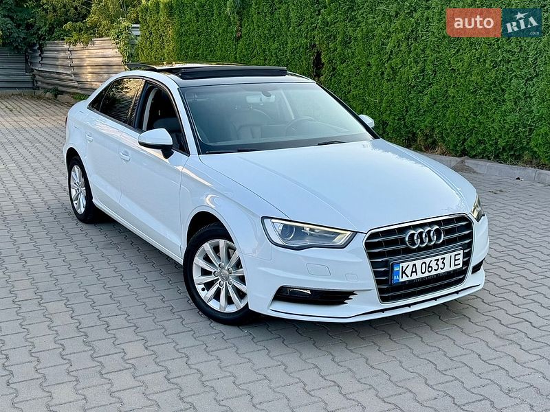 Седан Audi A3 2015 в Виннице