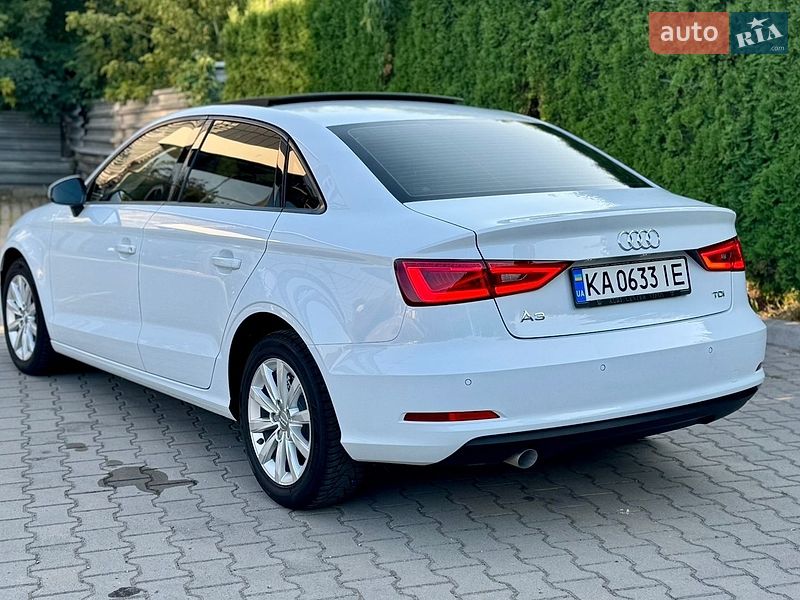 Седан Audi A3 2015 в Виннице