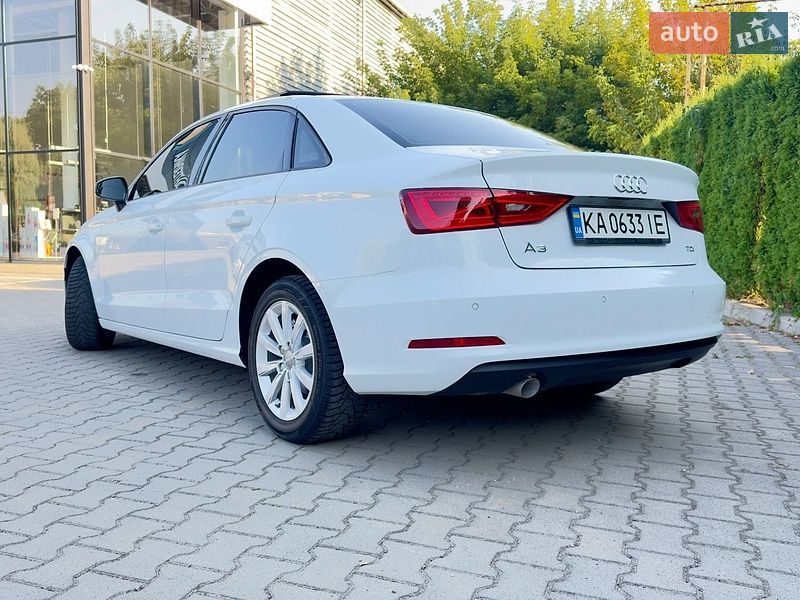 Седан Audi A3 2015 в Вінниці