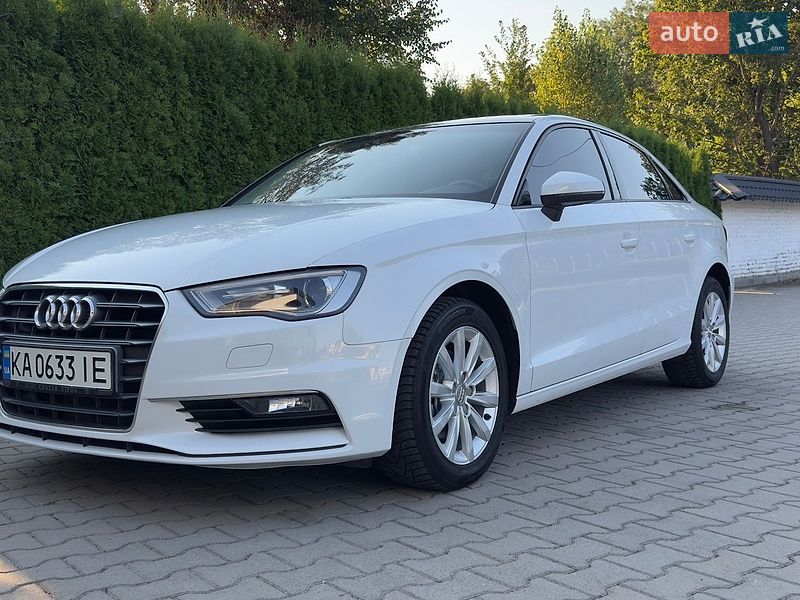 Седан Audi A3 2015 в Виннице