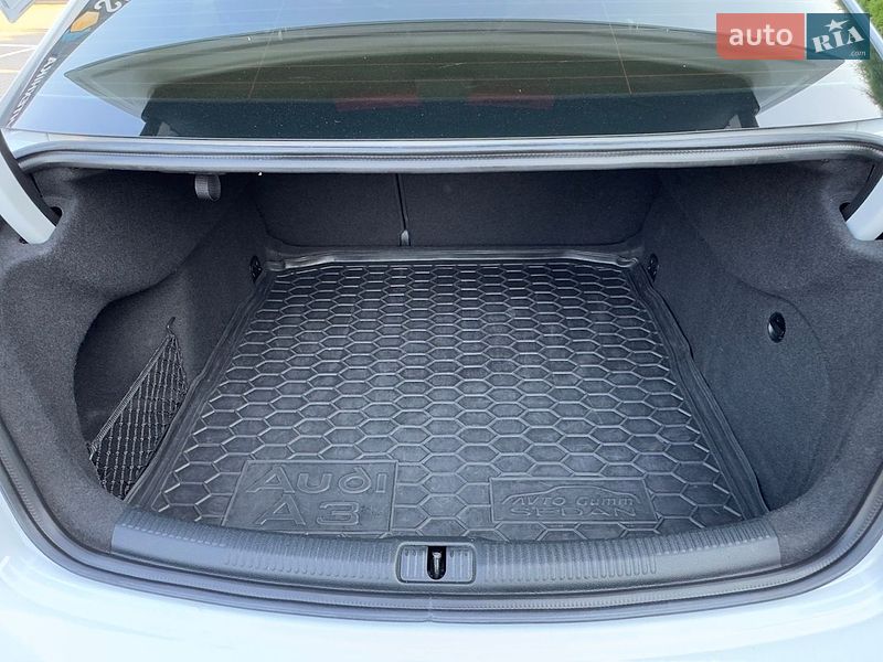 Седан Audi A3 2015 в Вінниці
