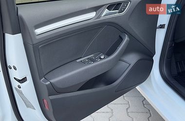 Седан Audi A3 2015 в Виннице