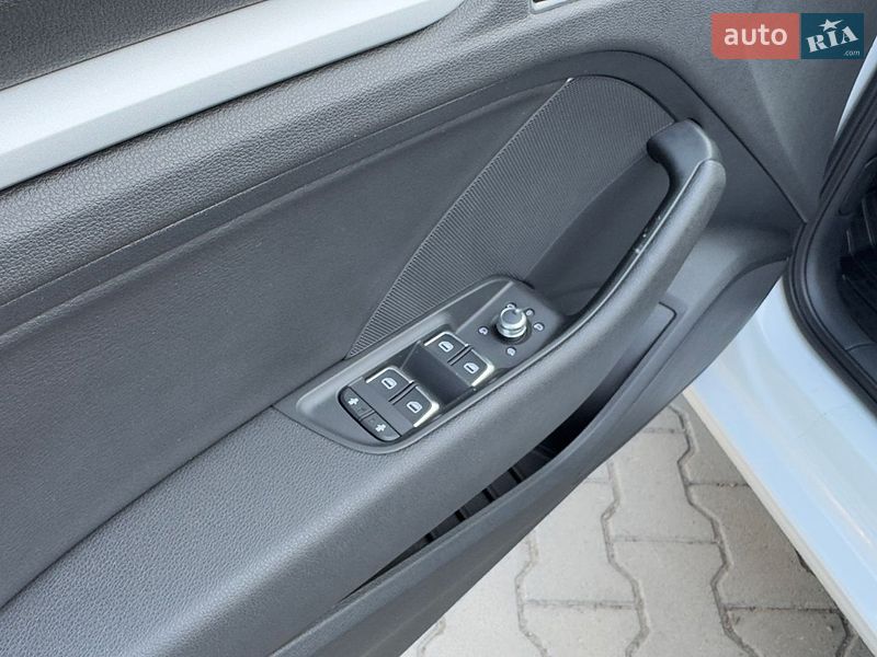 Седан Audi A3 2015 в Виннице