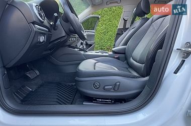 Седан Audi A3 2015 в Виннице
