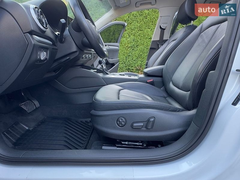 Седан Audi A3 2015 в Виннице