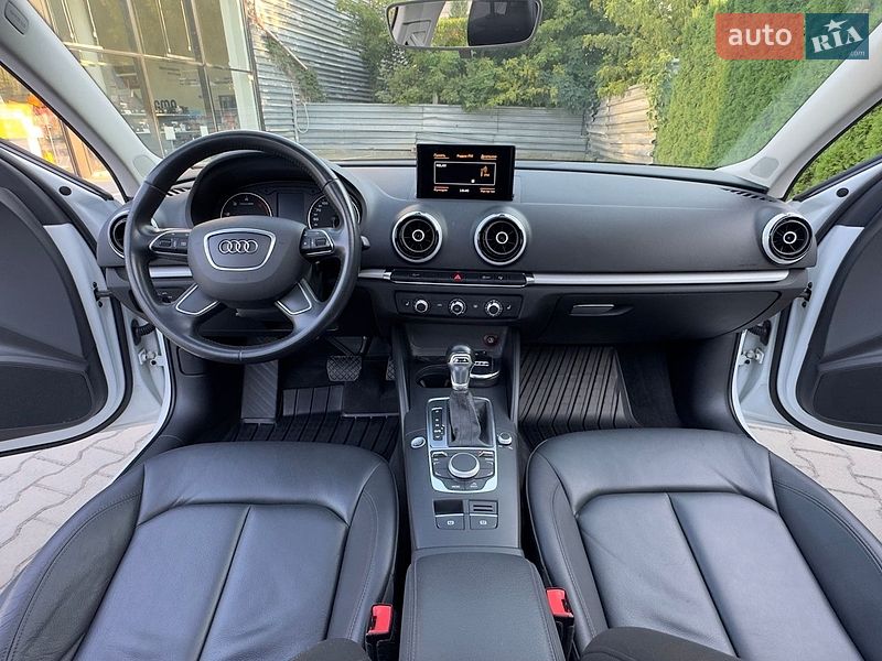 Седан Audi A3 2015 в Виннице