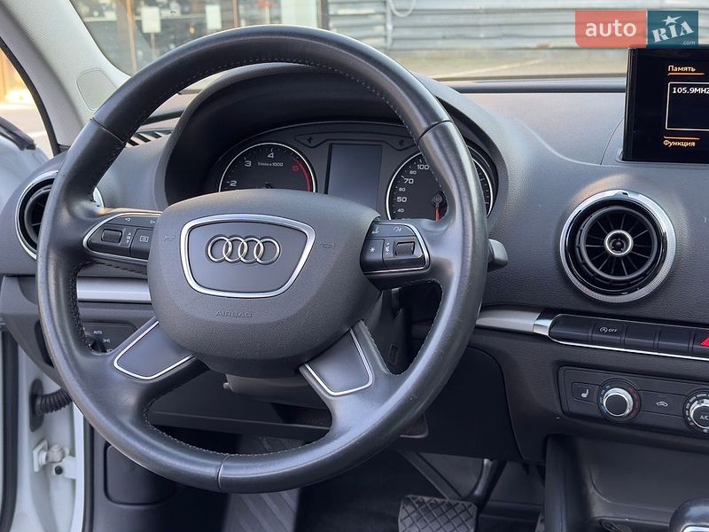 Седан Audi A3 2015 в Вінниці