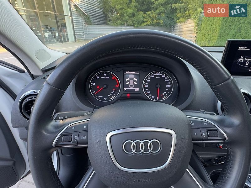 Седан Audi A3 2015 в Вінниці