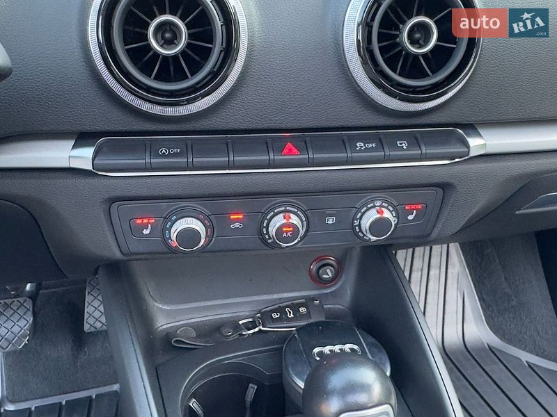 Седан Audi A3 2015 в Виннице