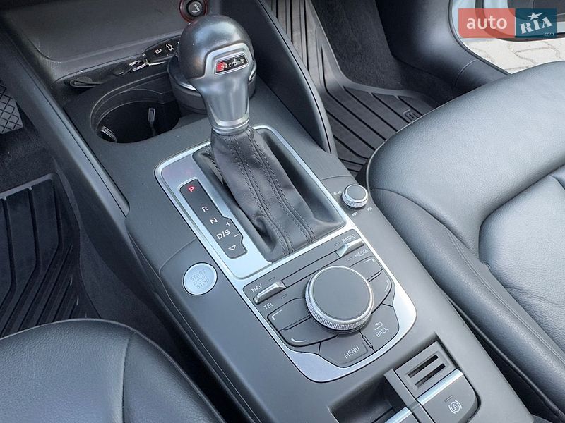 Седан Audi A3 2015 в Виннице