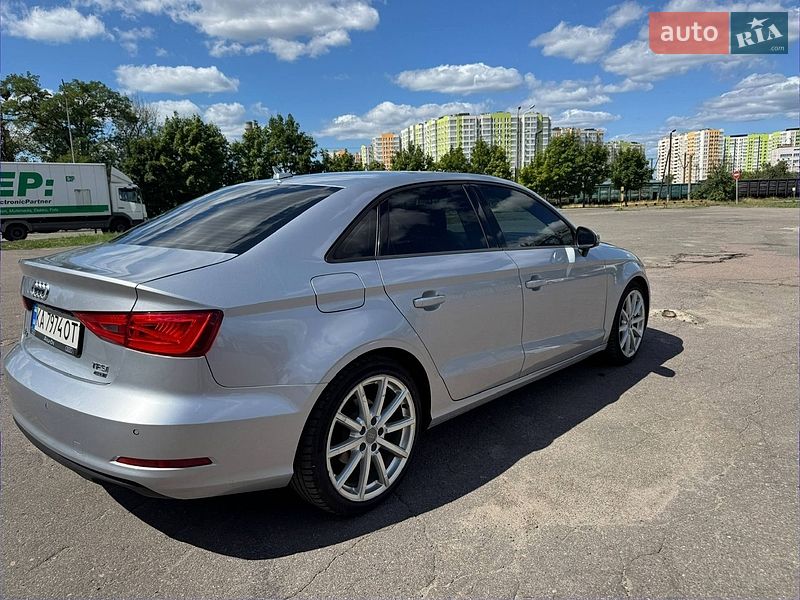 Седан Audi A3 2015 в Киеве