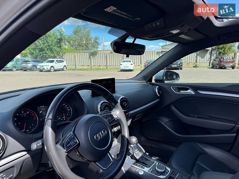 Седан Audi A3 2015 в Киеве