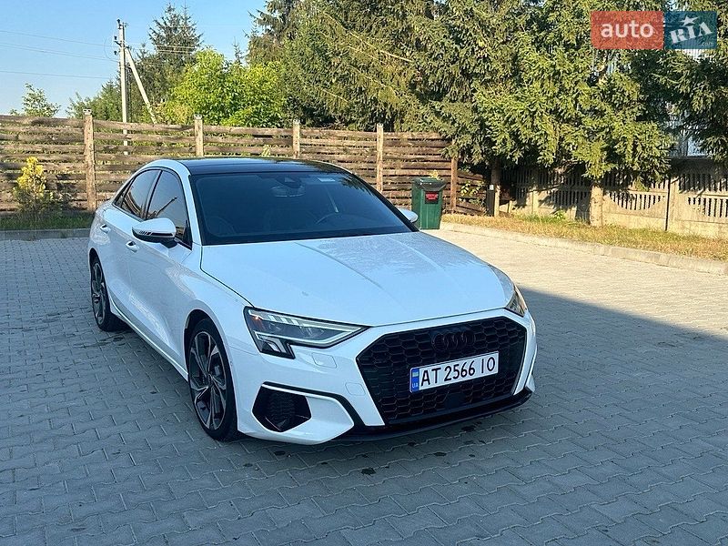 Седан Audi A3 2022 в Ивано-Франковске