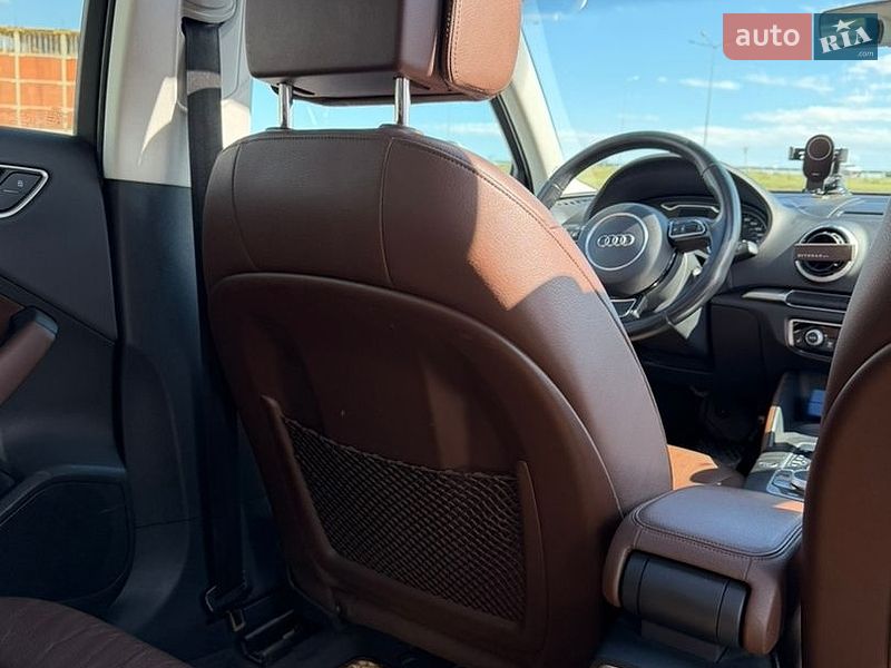 Седан Audi A3 2015 в Львове