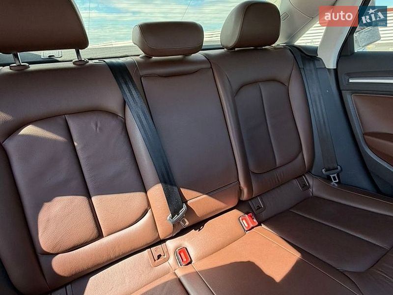 Седан Audi A3 2015 в Львове