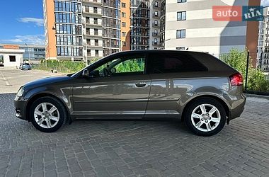Хэтчбек Audi A3 2011 в Ивано-Франковске
