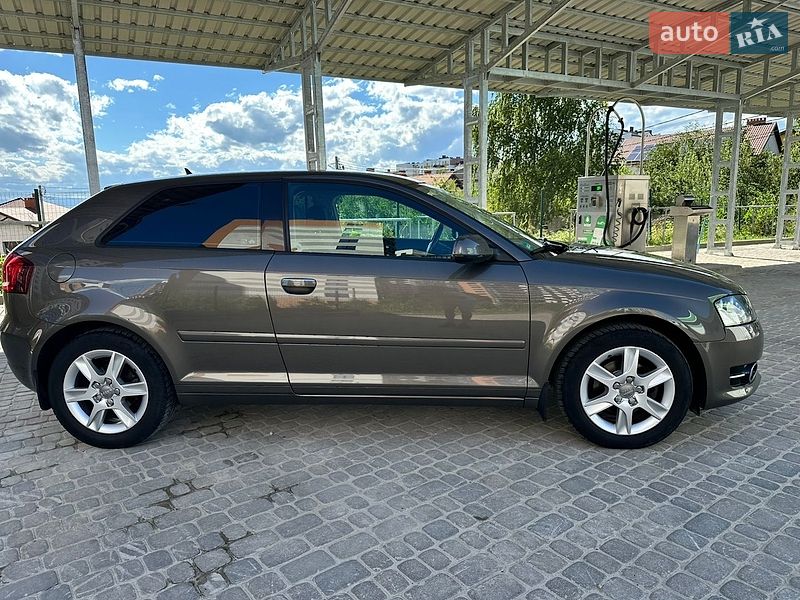 Хэтчбек Audi A3 2011 в Ивано-Франковске