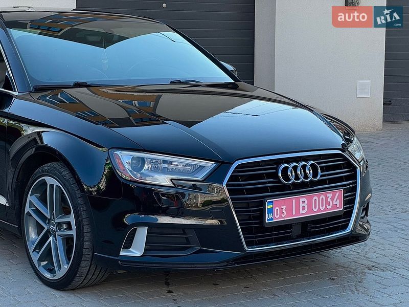 Седан Audi A3 2018 в Старокостянтинові