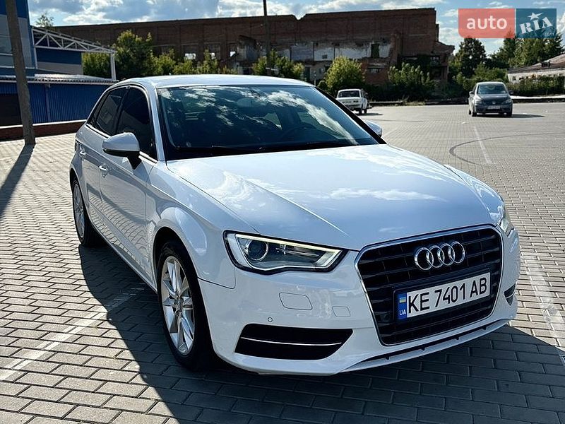 Хетчбек Audi A3 2014 в Ромнах фото 3 Хетчбек Audi A3 2014 в Ромнах