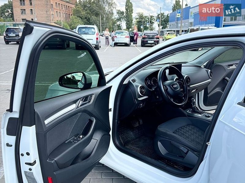 Хетчбек Audi A3 2014 в Ромнах фото 13 Хетчбек Audi A3 2014 в Ромнах