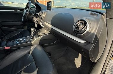Седан Audi A3 2015 в Львове