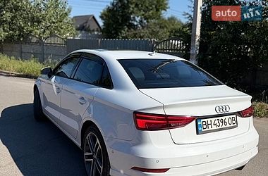 Седан Audi A3 2017 в Дніпрі