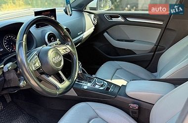 Седан Audi A3 2017 в Дніпрі