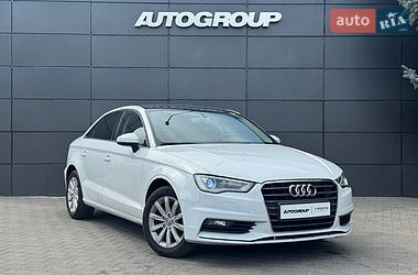 Седан Audi A3 2015 в Тернополе