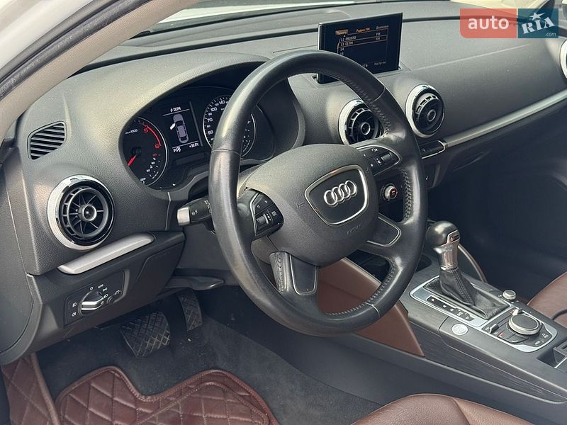Седан Audi A3 2015 в Одессе