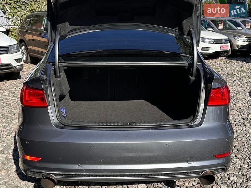 Седан Audi A3 2016 в Смеле