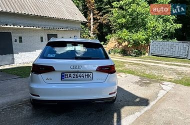 Хетчбек Audi A3 2016 в Умані