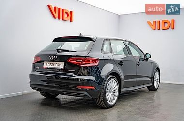 Хетчбек Audi A3 2016 в Києві