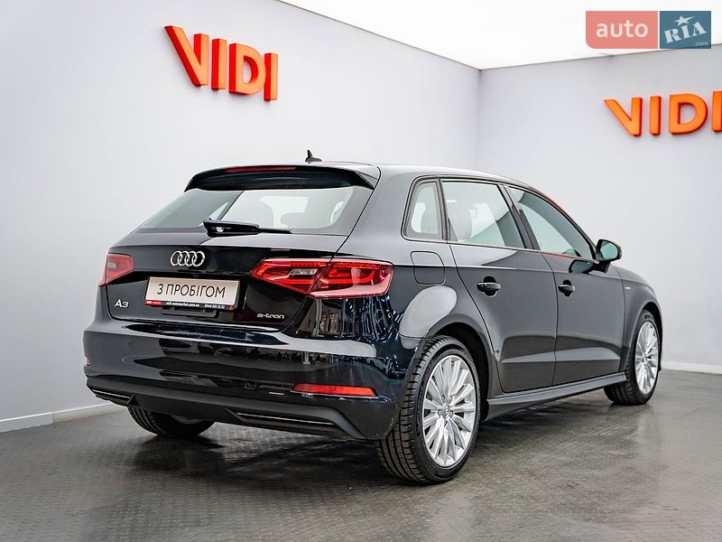 Хетчбек Audi A3 2016 в Києві